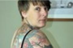 women getting more tattoos than men in crawley
